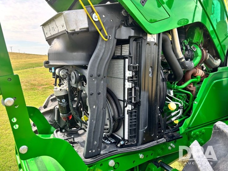2023-john-deere-6r-175-image-23