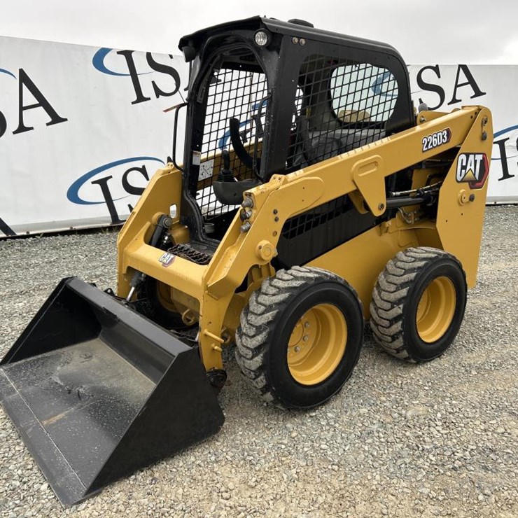 CATERPILLAR 226D3