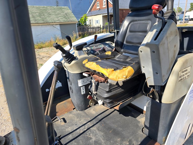 2003-bobcat-328d-image-55