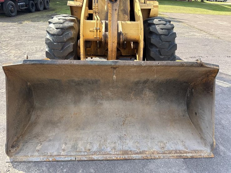 1990-case-621zf-image-17
