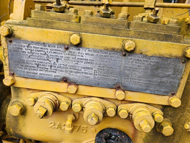 2013-caterpillar-d6-image-31