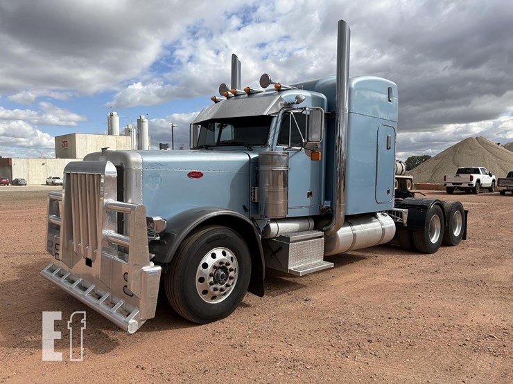 2004-peterbilt-379-image-1