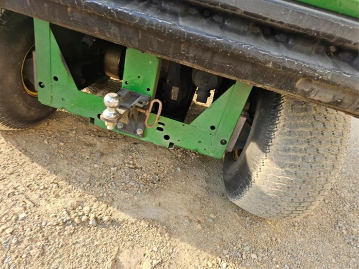 john-deere-gator-image-14