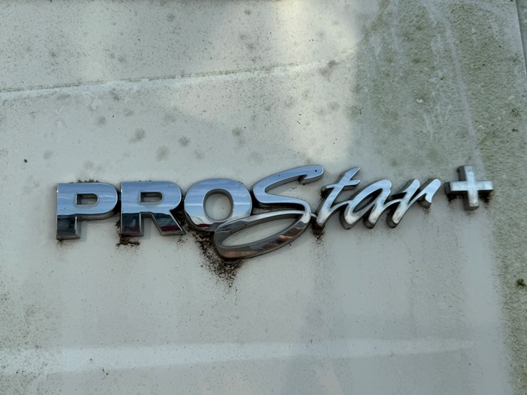 2012-international-prostar-image-28