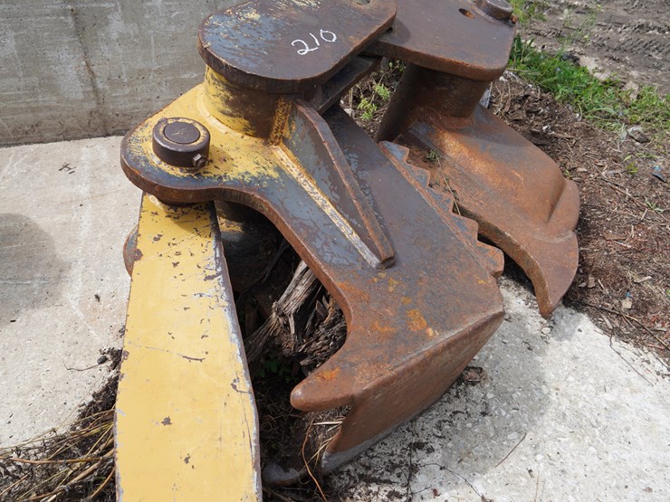 john-deere-270-image-10