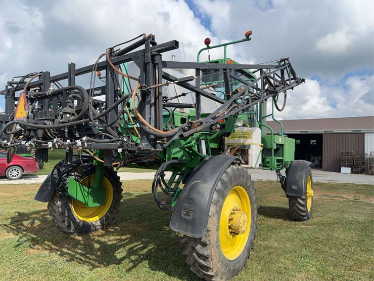 2000-john-deere-4700-image-35