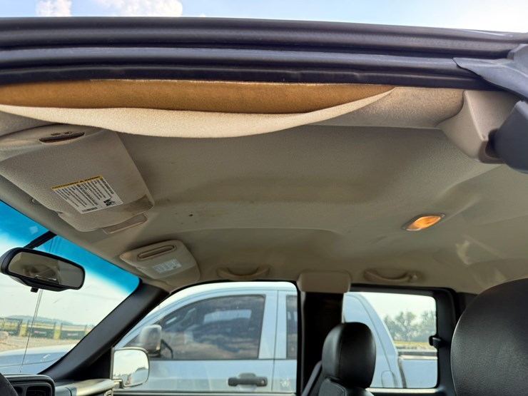 2003-chevrolet-silverado-image-19