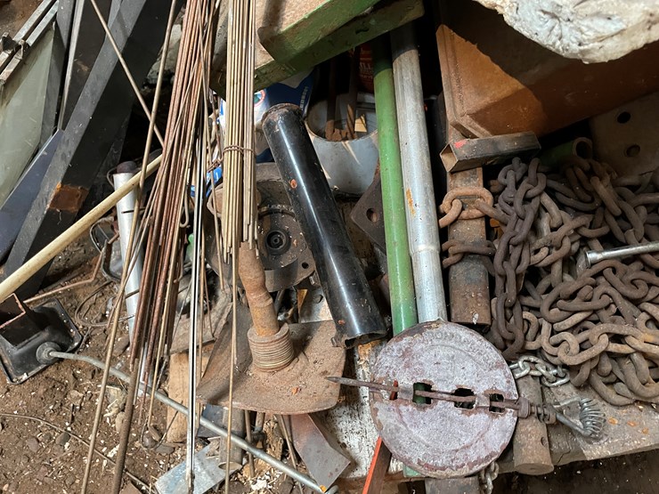 #7193-•-pile-of-various-metal-image-18