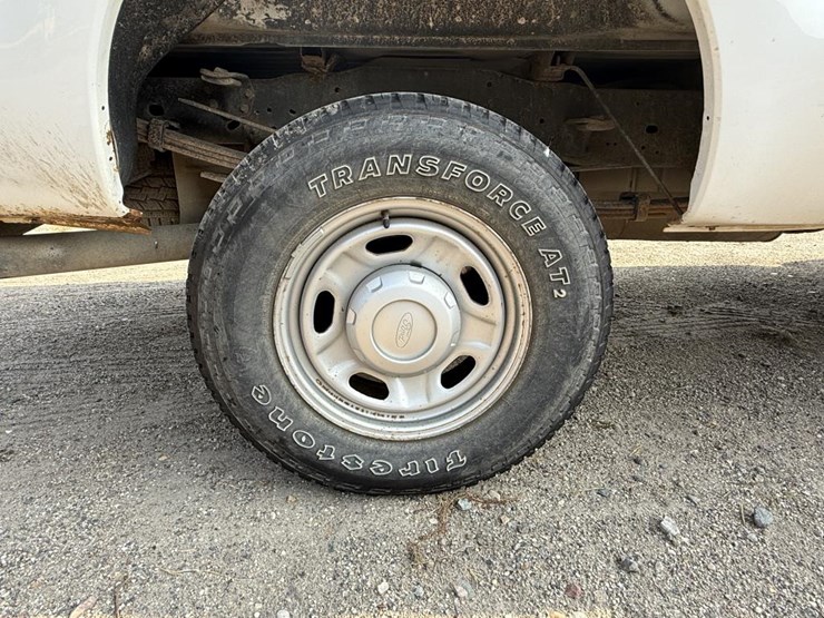 2013-ford-f350-image-28