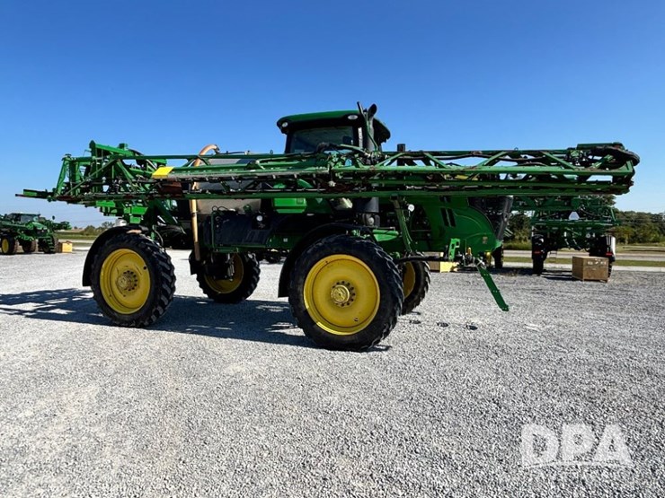2014-john-deere-r4038-image-8
