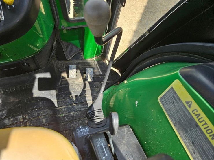 john-deere-4720-image-38