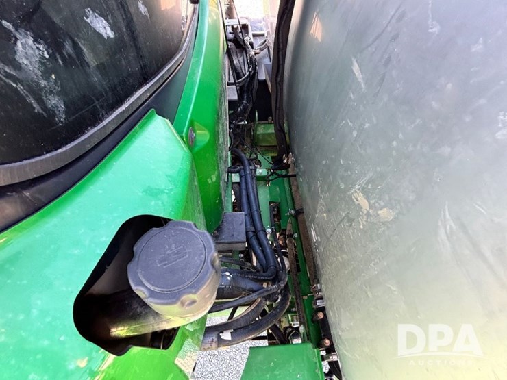 2017-john-deere-r4038-image-130