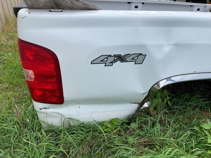 #7127-•-8'-chevy-truck-box-image-7