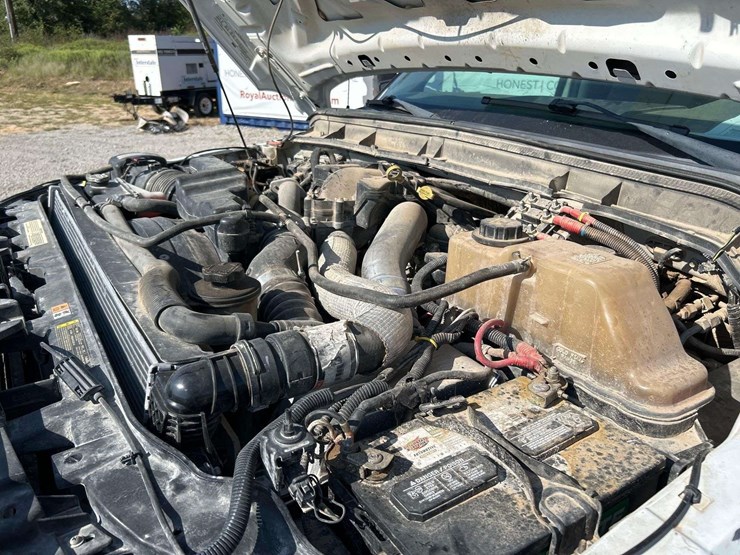 2012-ford-f550-image-7