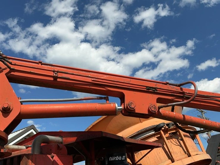 john-deere-12-image-29
