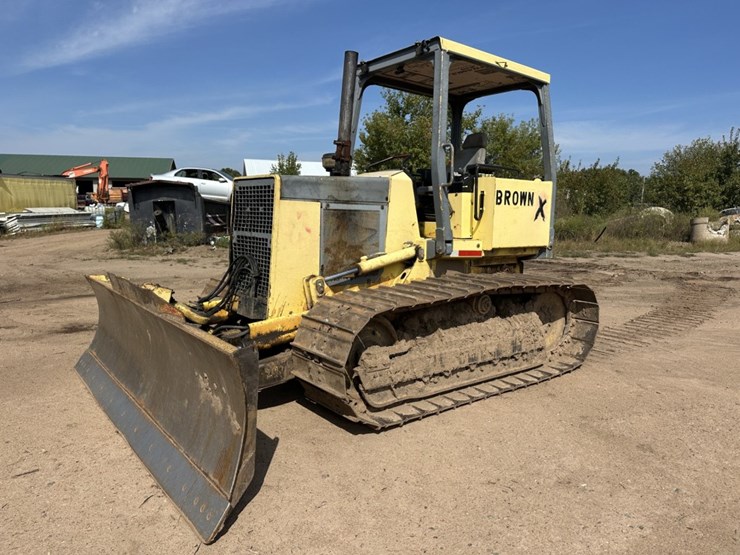 2002-deere-650g-image-1