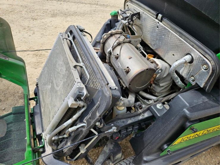 john-deere-1575-image-14