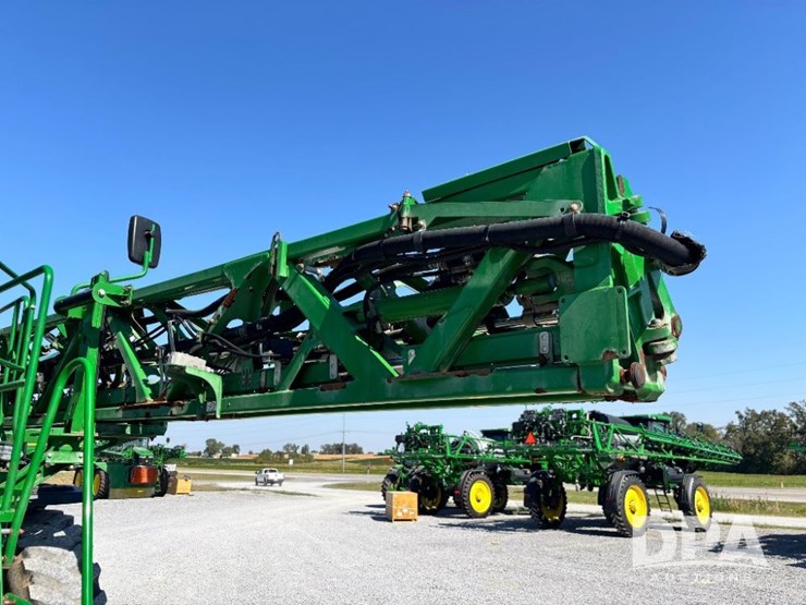 2017-john-deere-r4038-image-94