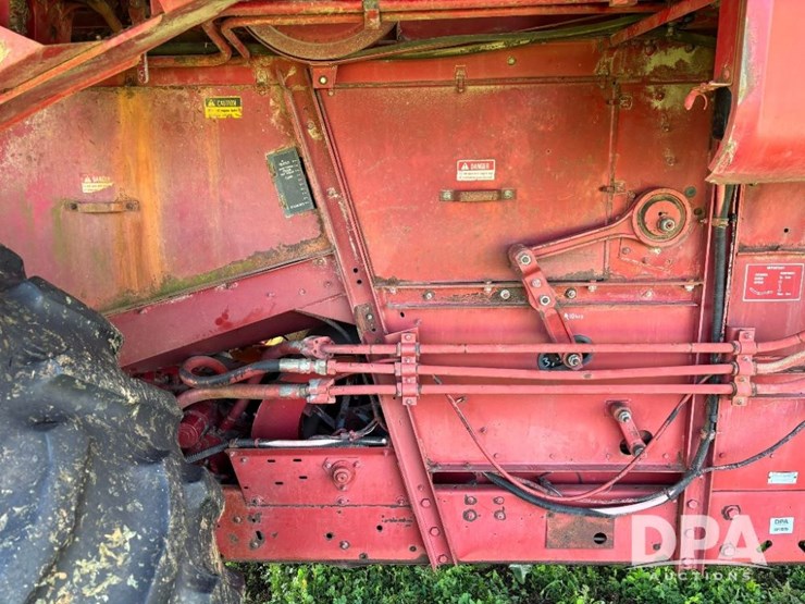 case-ih-1680-image-33