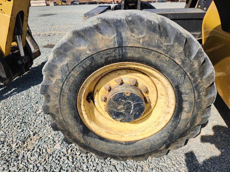 2008-caterpillar-943-image-50