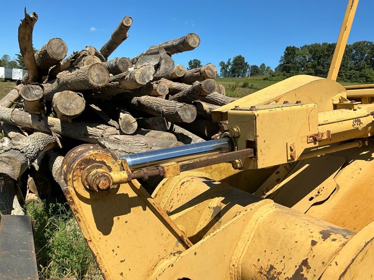 caterpillar-943-image-14