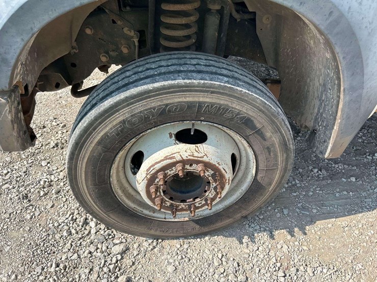 2008-ford-f450-image-27