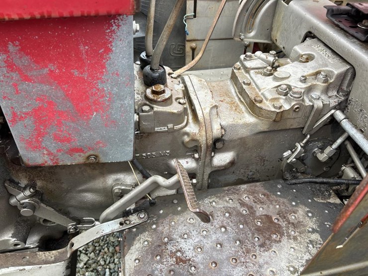 massey-ferguson-260-image-58
