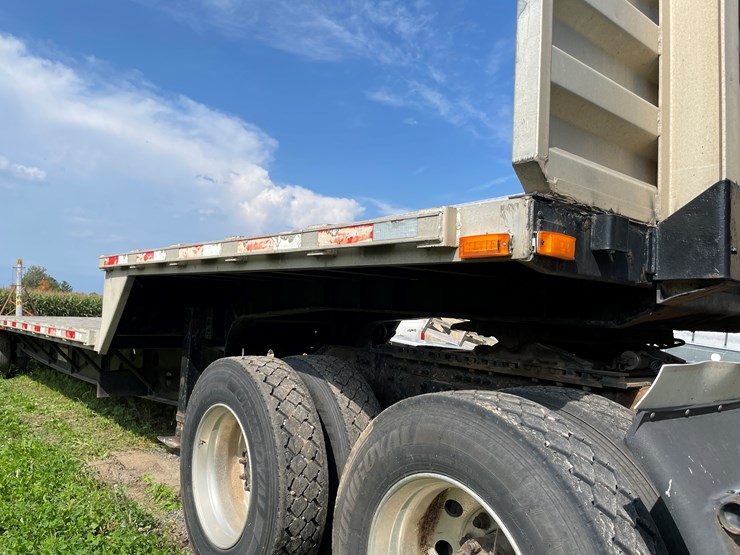#7105-•-2004-transcraft-48'-step-deck-trailer-(has-wi-title-in-delay)-image-42
