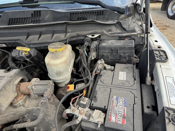 2017-ram-5500-slt-image-62