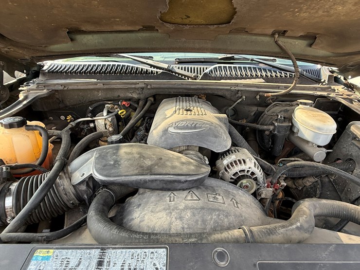 2003-chevrolet-silverado-image-36
