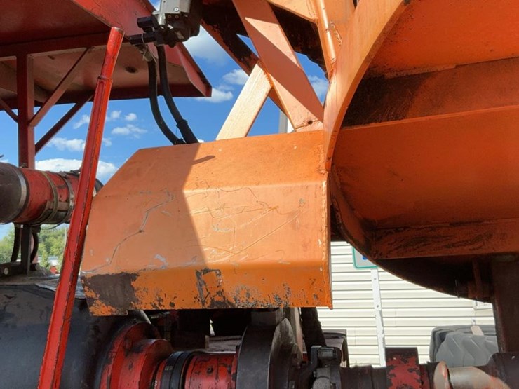 john-deere-12-image-56