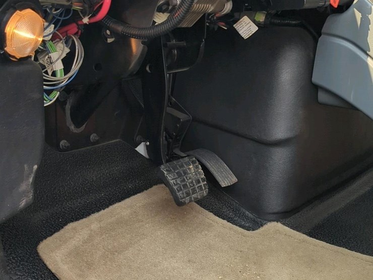 international-durastar-4400-image-11