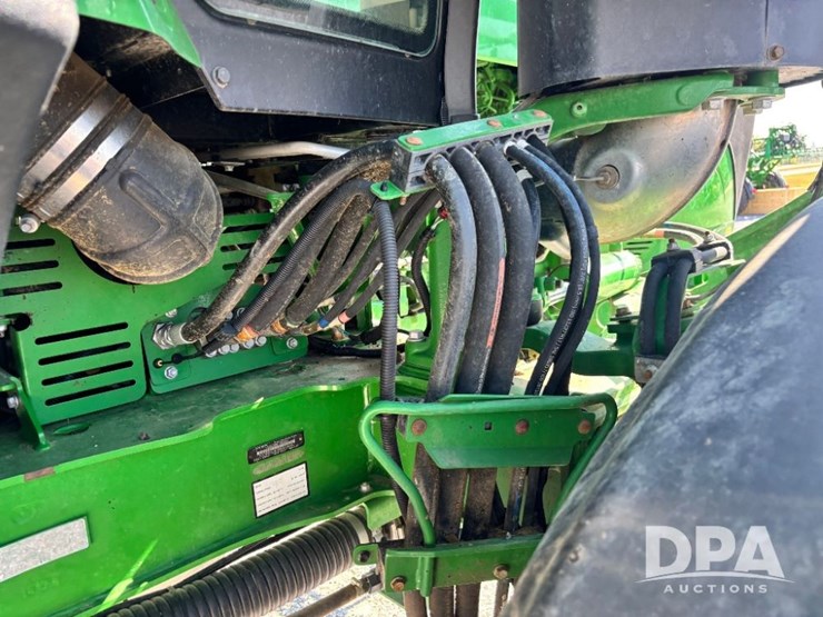 2017-john-deere-r4038-image-86