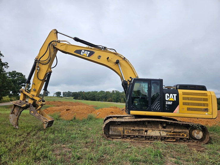2017-caterpillar-336f-image-8
