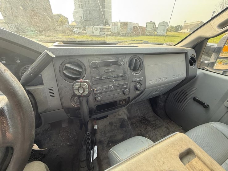 2013-ford-f350-image-57