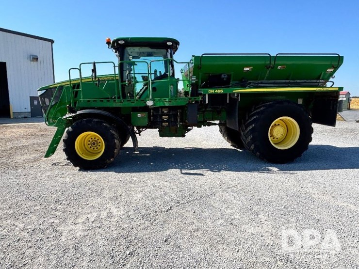 2019-john-deere-f4365-image-19