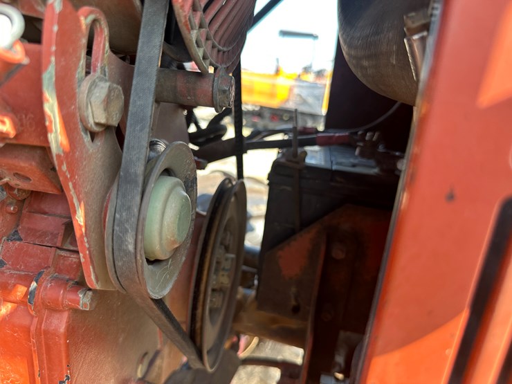 2004-ditch-witch-3700-image-36