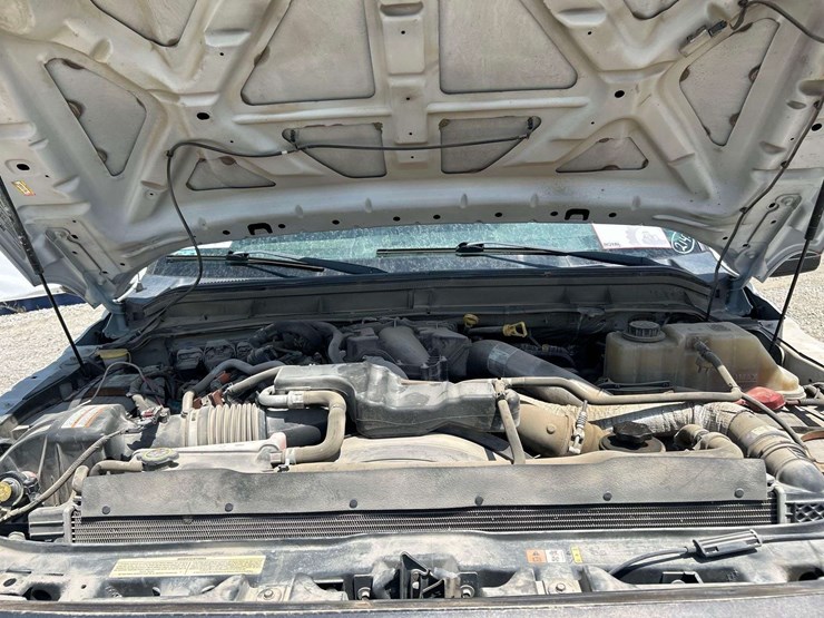 2016-ford-f550-image-8