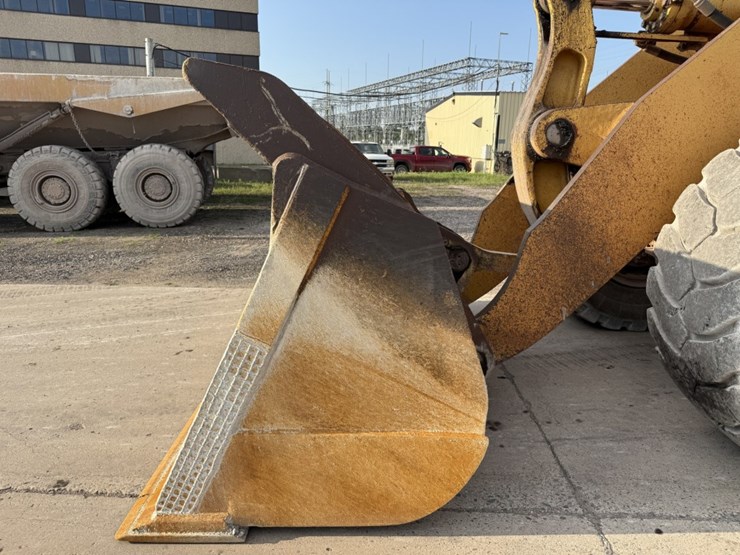 komatsu-wa600-image-8