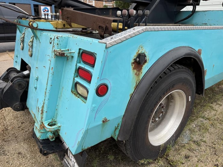 2004-international-durastar-4400-image-22