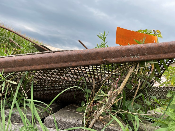 #7131-•-pile-of-scrap-metal-image-8
