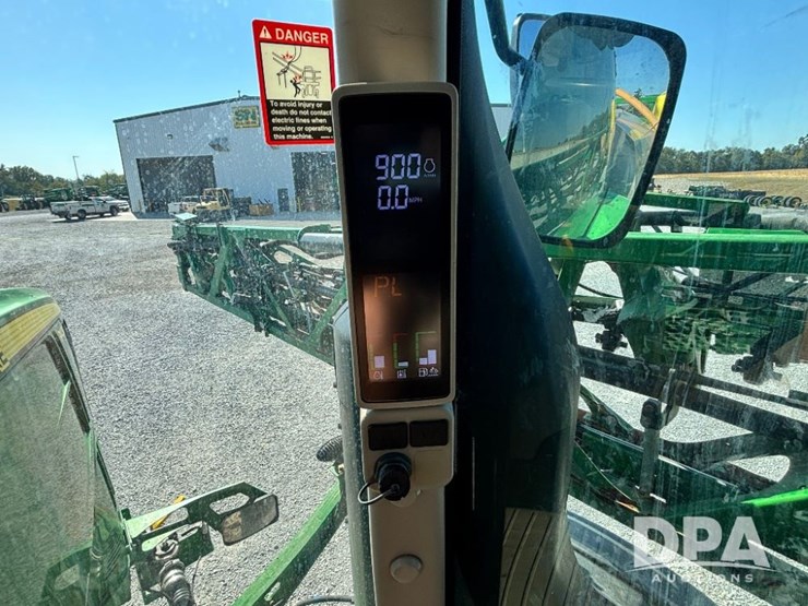 2017-john-deere-r4038-image-138