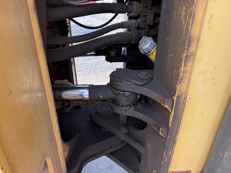 komatsu-wa600-image-21