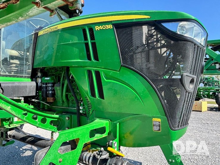 2017-john-deere-r4038-image-21