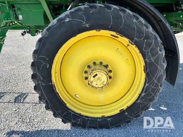 2017-john-deere-r4038-image-49