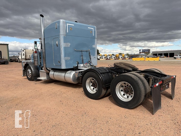 2004-peterbilt-379-image-7