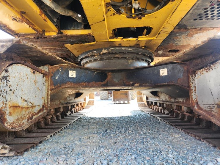 deere-160g-lc-image-34