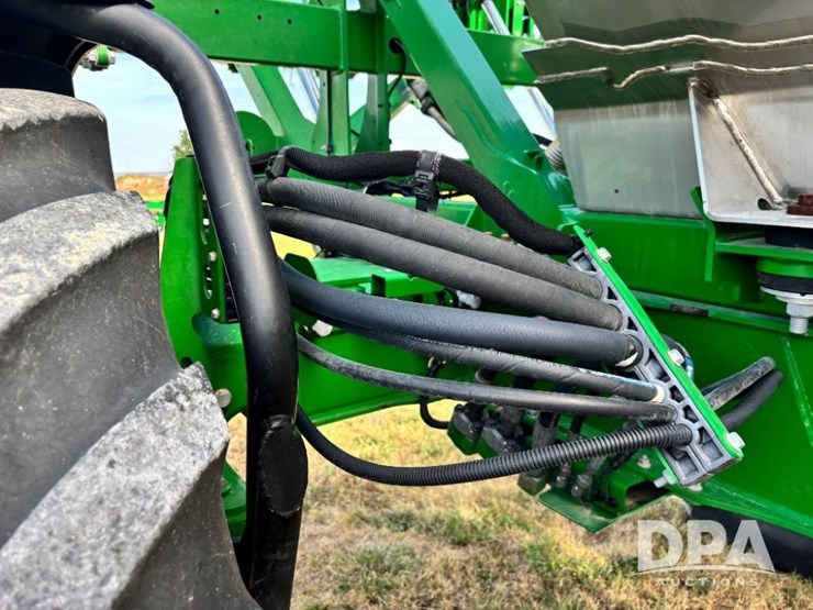 2019-john-deere-r4045-image-77