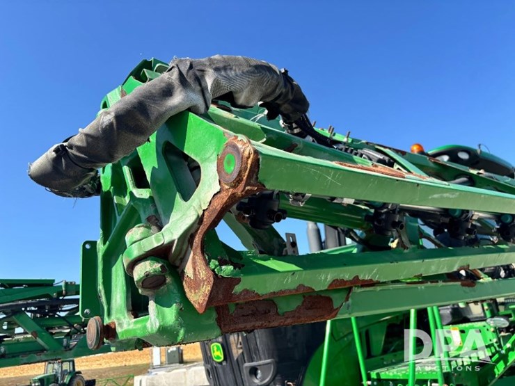 2017-john-deere-r4038-image-98