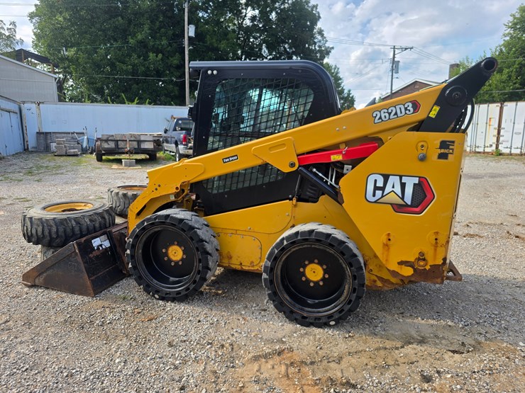 2020-caterpillar-262d3-image-8